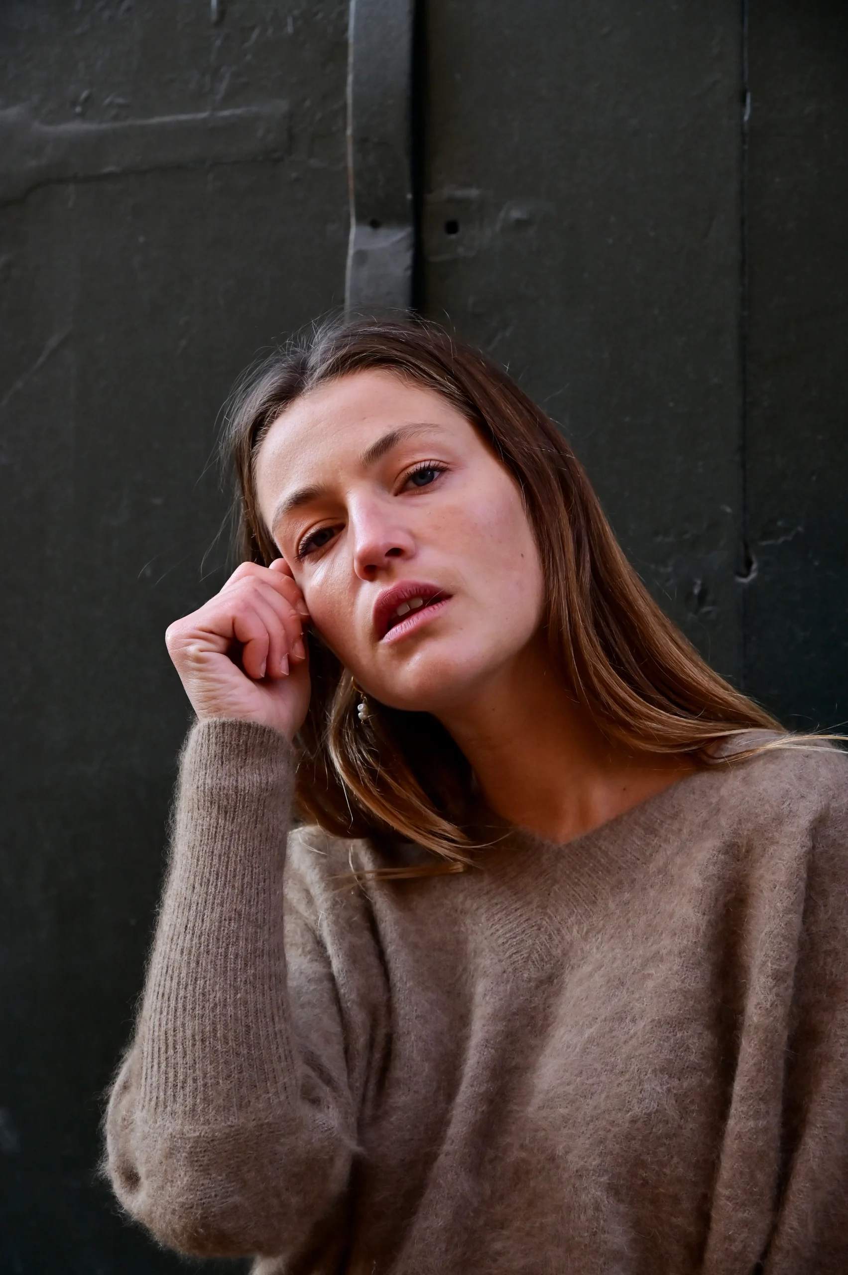 ESTHÈME - Pull Col V Raccoon – Image 3