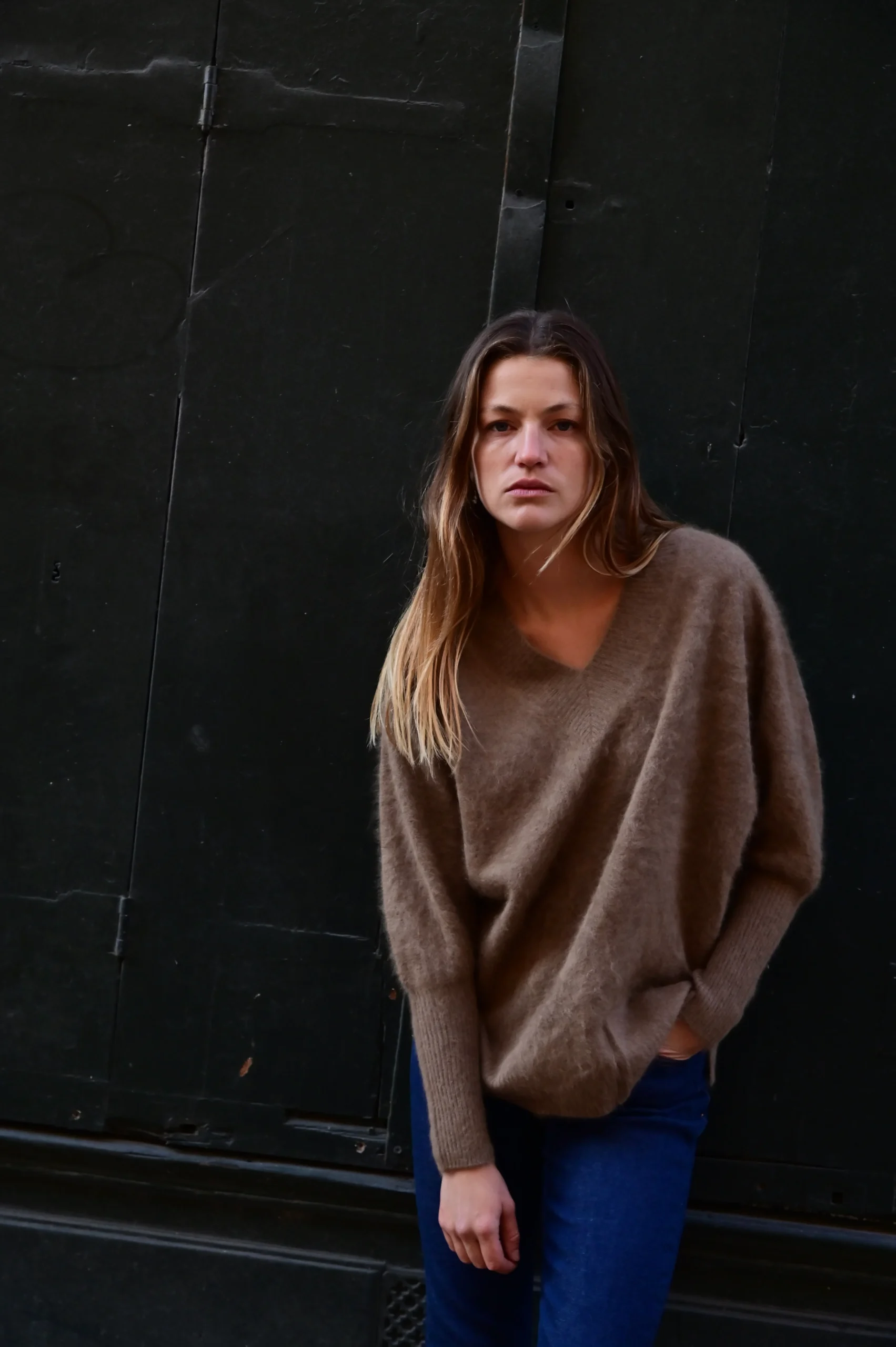 ESTHÈME - Pull Col V Raccoon – Image 5