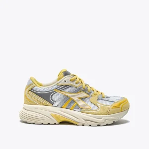 DIADORA - Mythos Star Custard