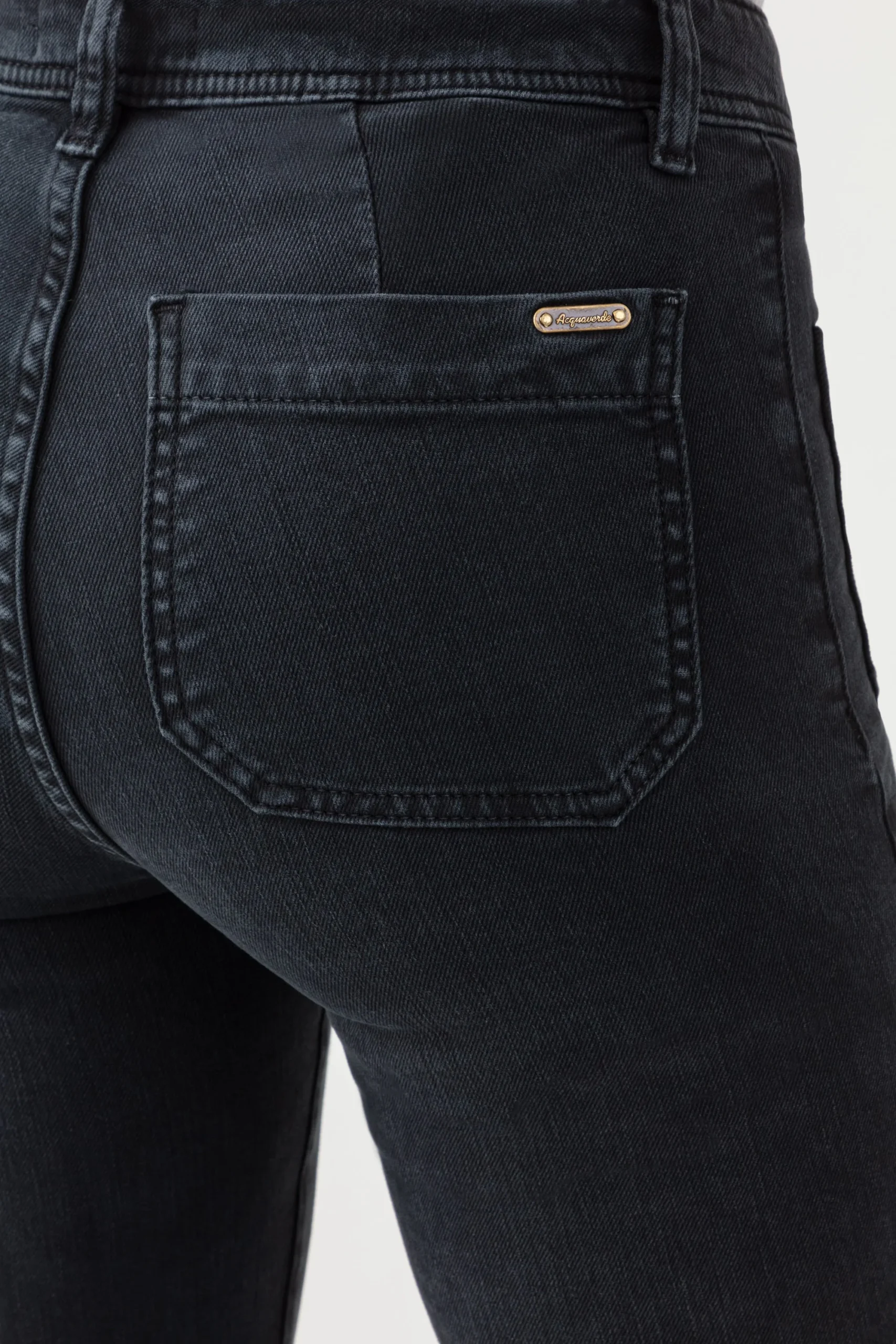 ACQUAVERDE - Jean Charlotte Black Stone – Image 5