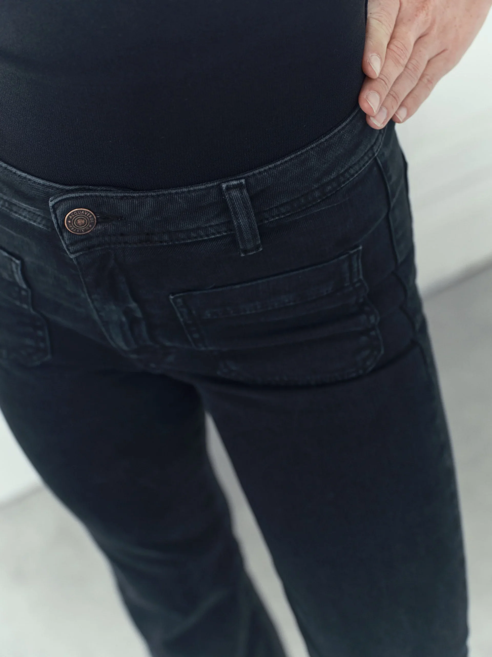 ACQUAVERDE - Jean Carlotta Black Stone – Image 4