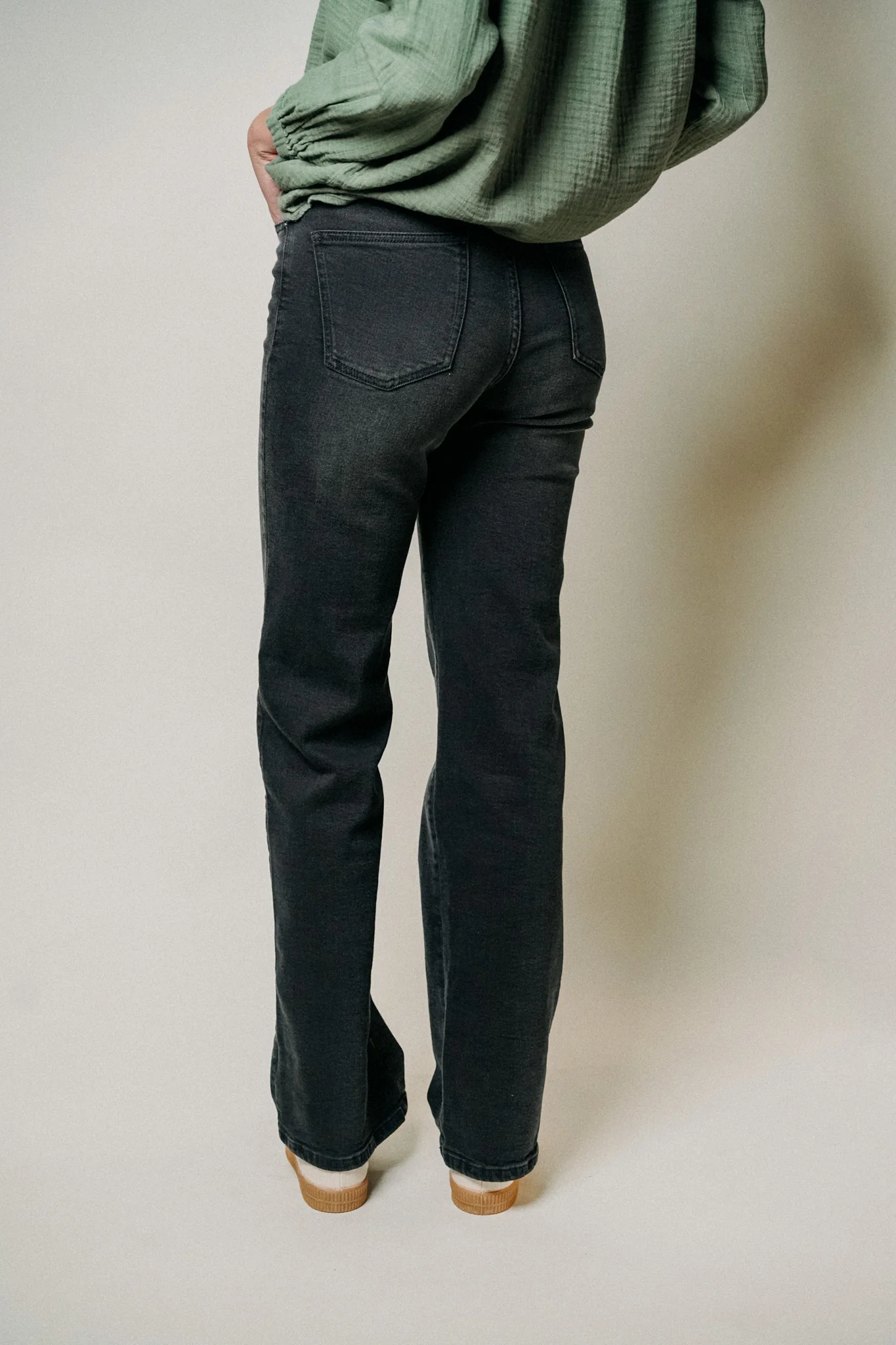 ACQUAVERDE - Jean Richie Black – Image 9