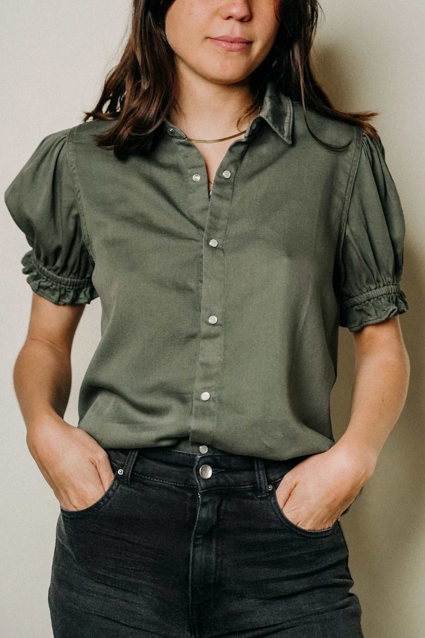 ACQUAVERDE - Blouse Janet Military – Image 2