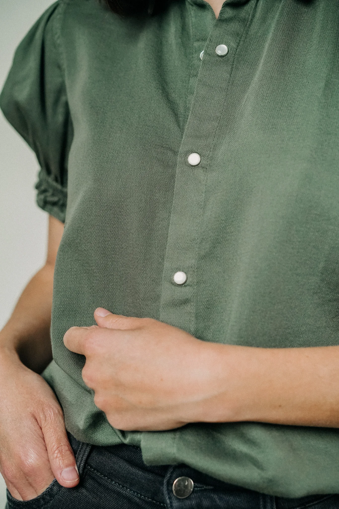 ACQUAVERDE - Blouse Janet Military – Image 6