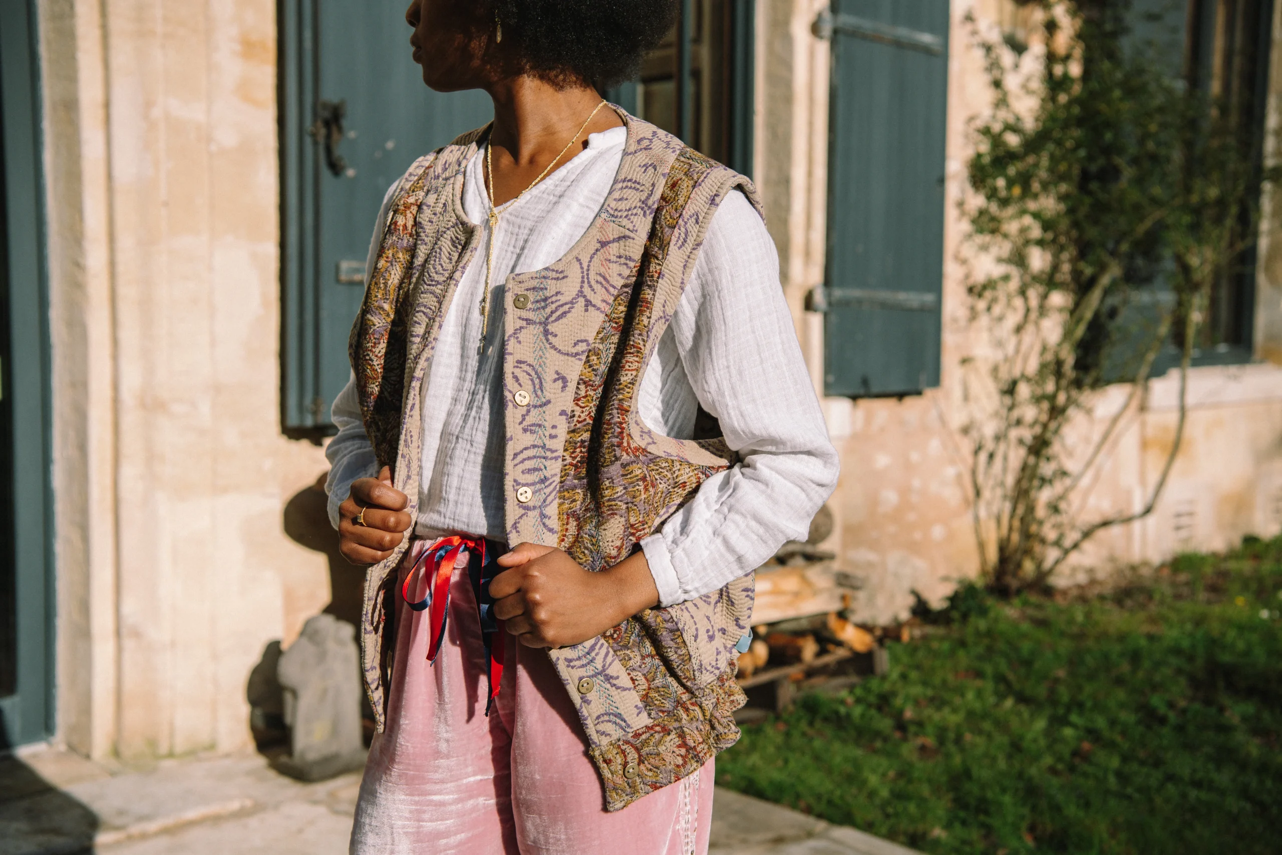 L'ÎLE BLEUE - Gilet Kantha – Image 4