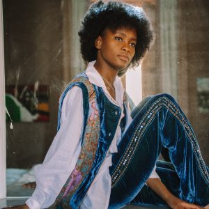 L'ÎLE BLEUE - Pantalon Sayani Embroidery Bright Blue