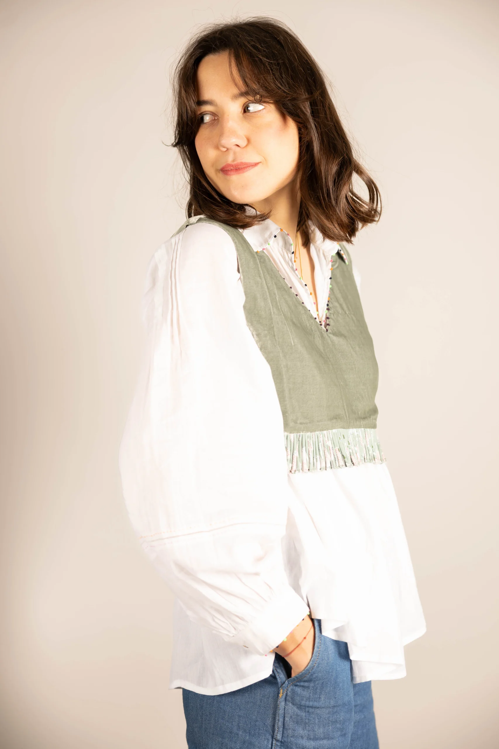 L'ÎLE BLEUE - Top Rani Silk Velvet Light Grey – Image 3