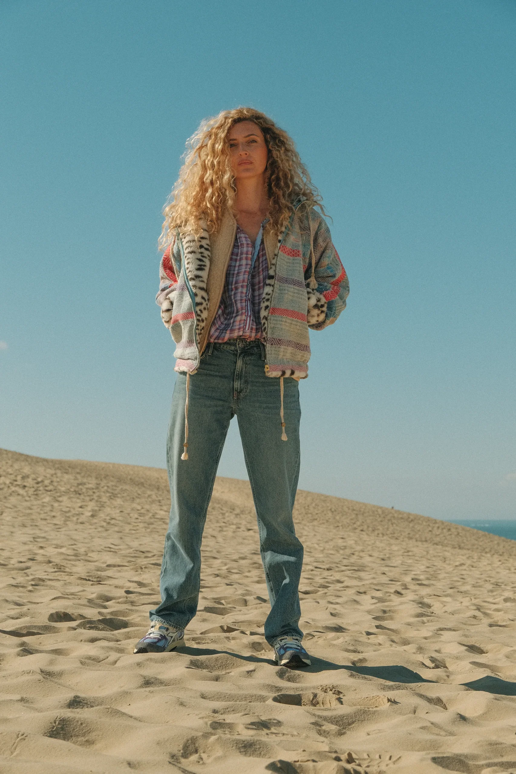 L'ÎLE BLEUE - Manteau Hoodie – Image 3